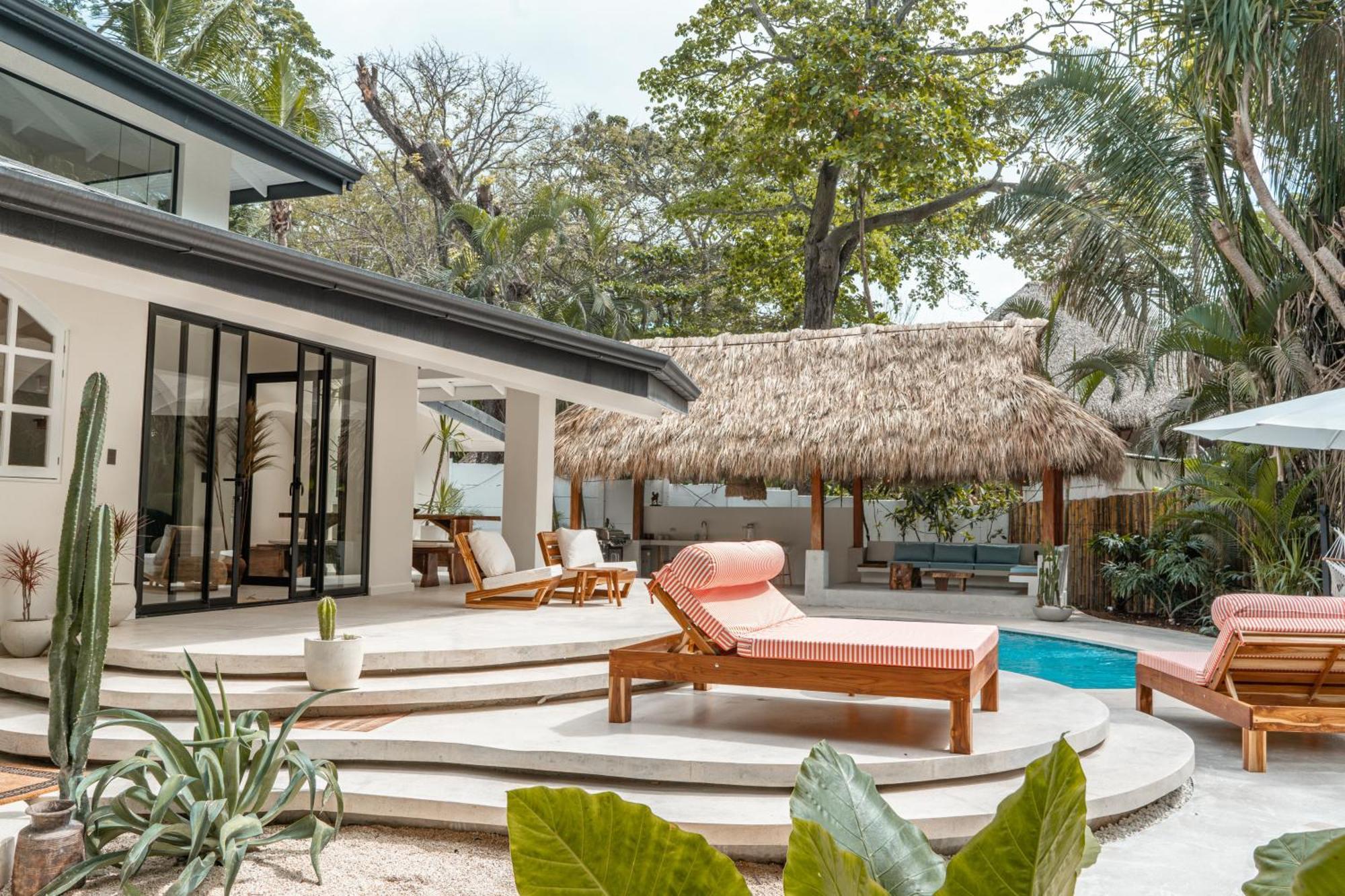 Banana Beach Bungalows Playa Santa Teresa  Room photo