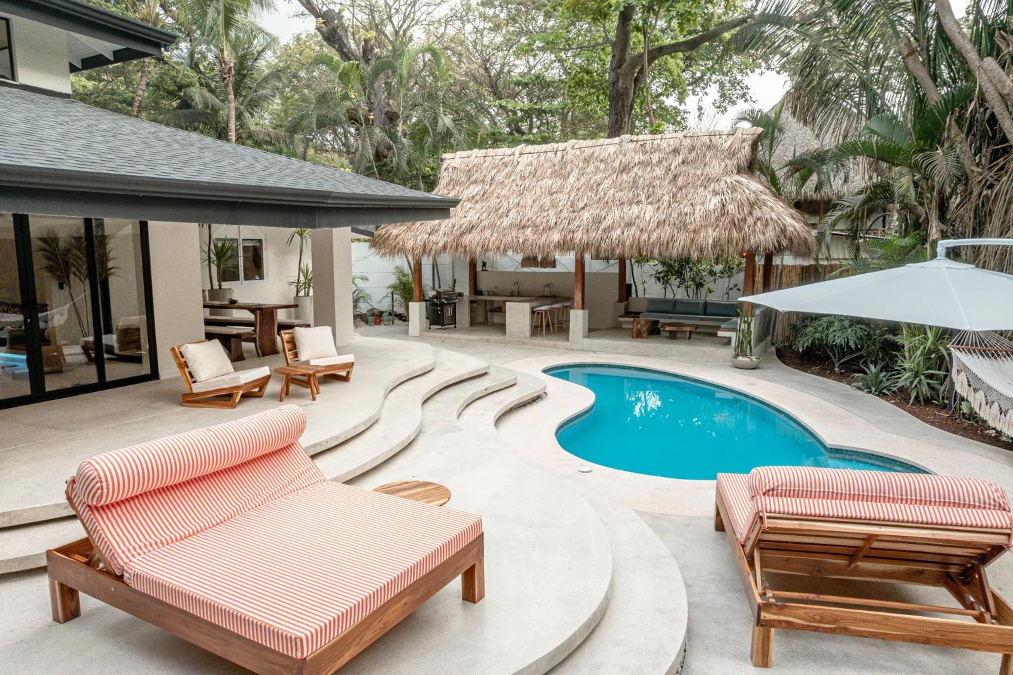Banana Beach Bungalows Playa Santa Teresa  Room photo
